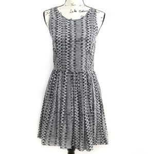 JOIE 100% Silk Black Gray Fit Flare Dress Small